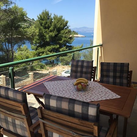 Apartment Maestral Rogač 外观 照片